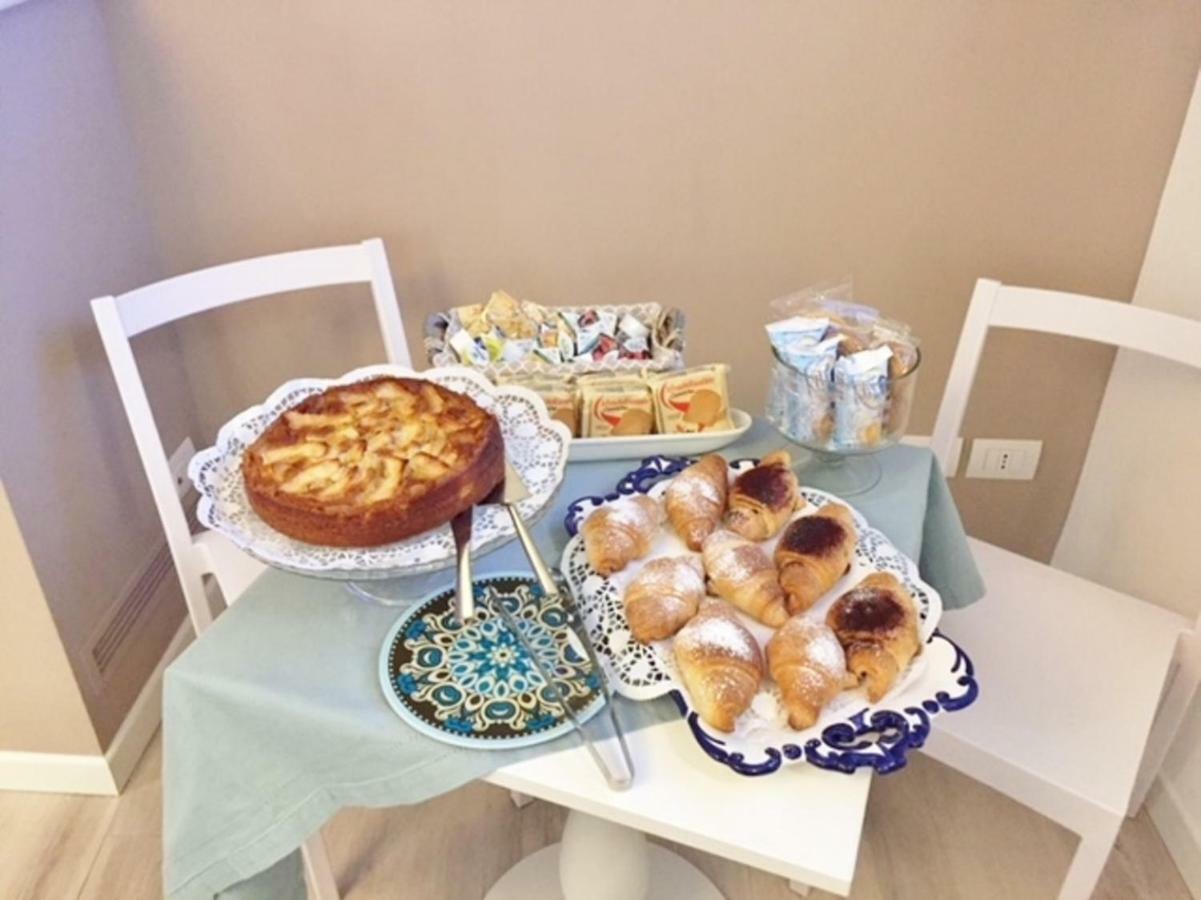 Residenza Elisa Bed and Breakfast Ντεζεντσάνο ντελ Γκάρντα Εξωτερικό φωτογραφία